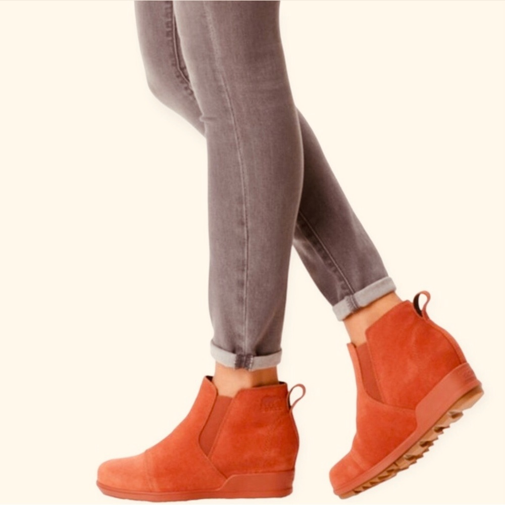 NWT SOREL Suede Orange Boots - Picture 1 of 12